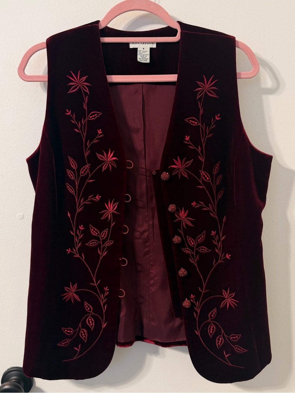 Ann Taylor Embroidered Silk Velvet Vest Size 8